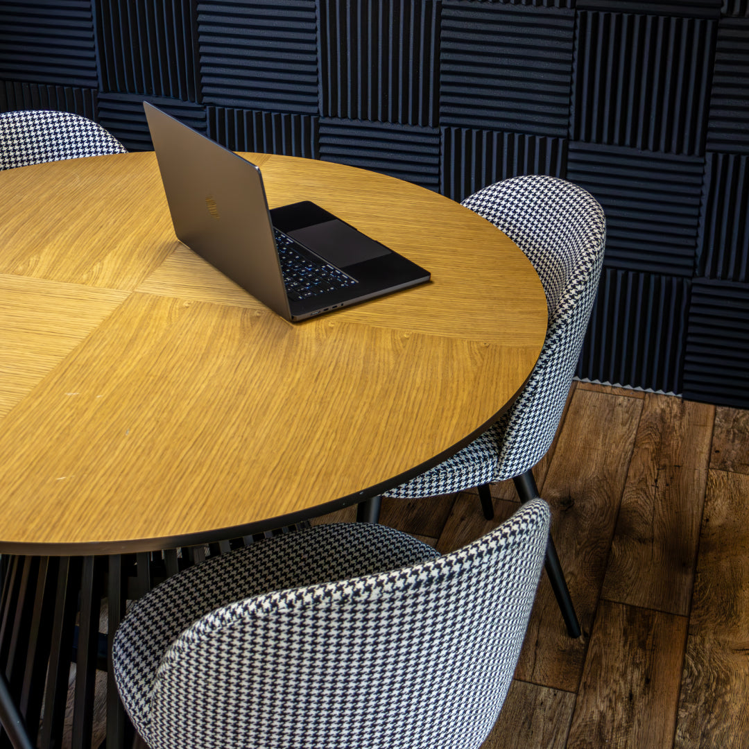 Private Meeting Room for Four - 3 Hours