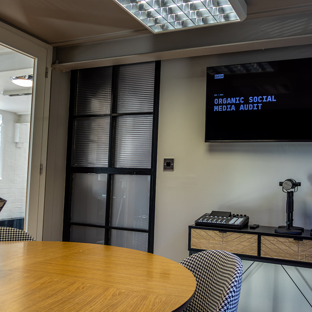 Private Meeting Room for Four - 3 Hours